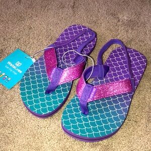 Warelves Flip Flops 32/33 little kids size 13‎ 14 Fish Scale Mermaid Purple NWT